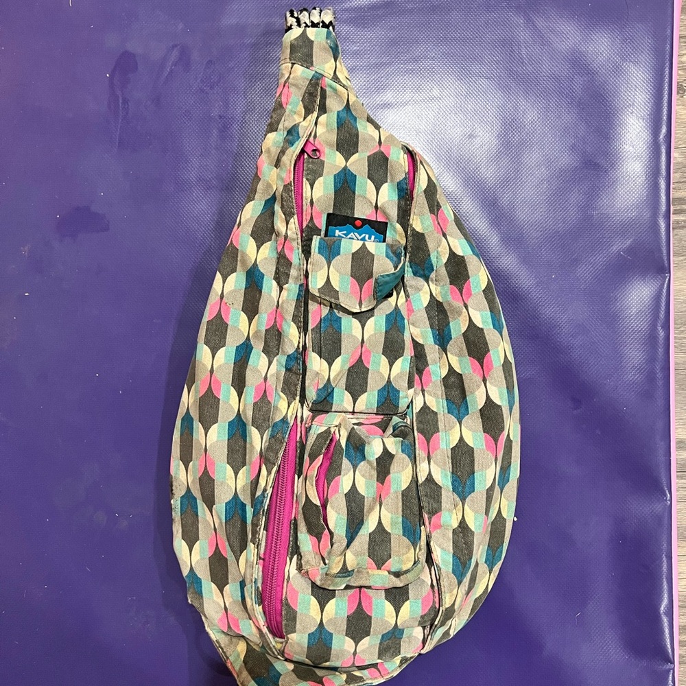 Kavu sling bag